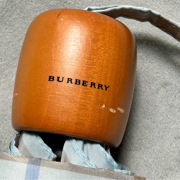 Vintage Burberry blue brown plaid collapsible umbrella wood handle storage bag - Picture 9 of 15